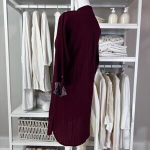 Indian Cotton Tunic Burgundy Boho Henley collar. Size Medium. Item #0271